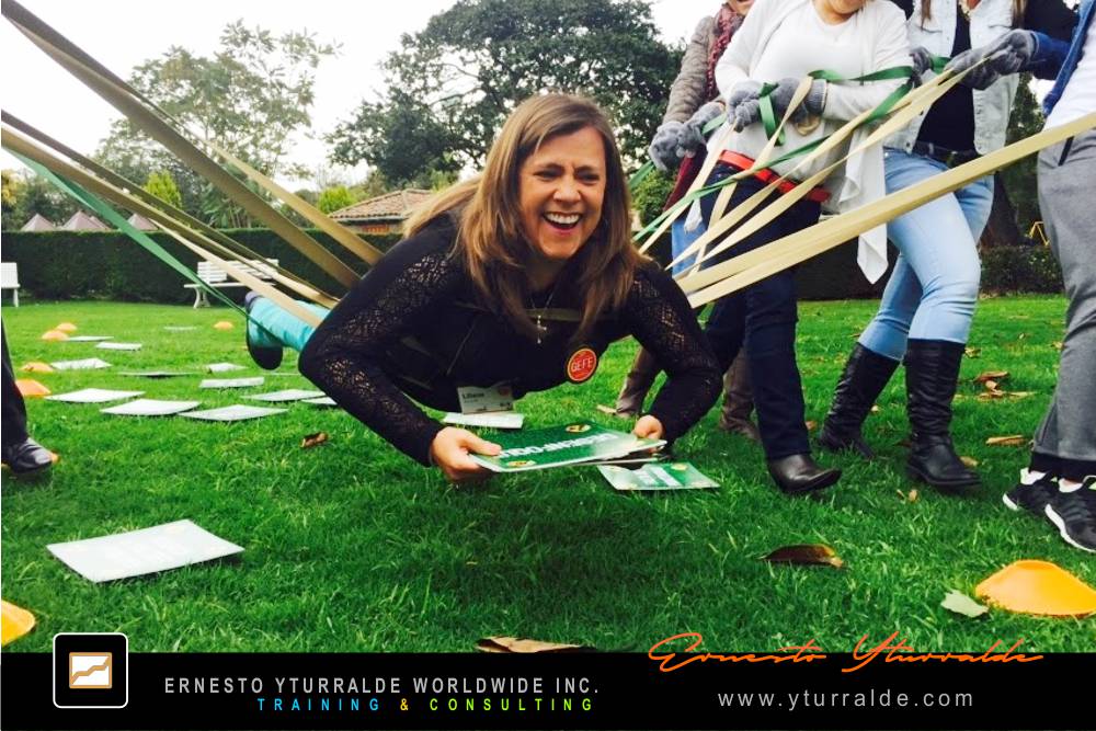 Bogotá - Colombia Talleres de Cuerdas | Team Building Empresarial